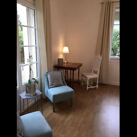 Bleu Agapanthe Bed & Breakfast Saumur